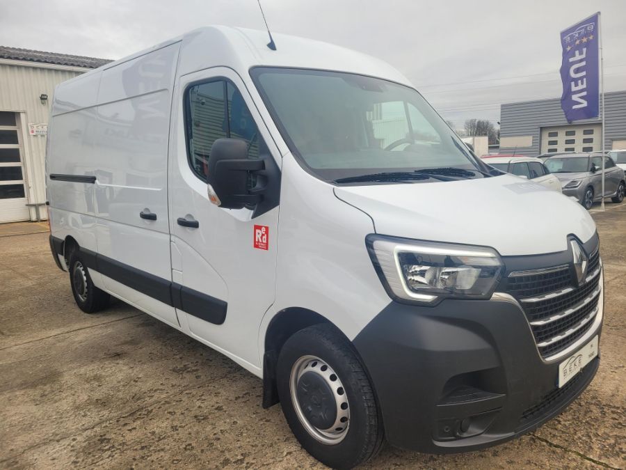 RENAULT MASTER 20750€ HT - 2.3 DCI 150 L2H2 3T5 (2023)