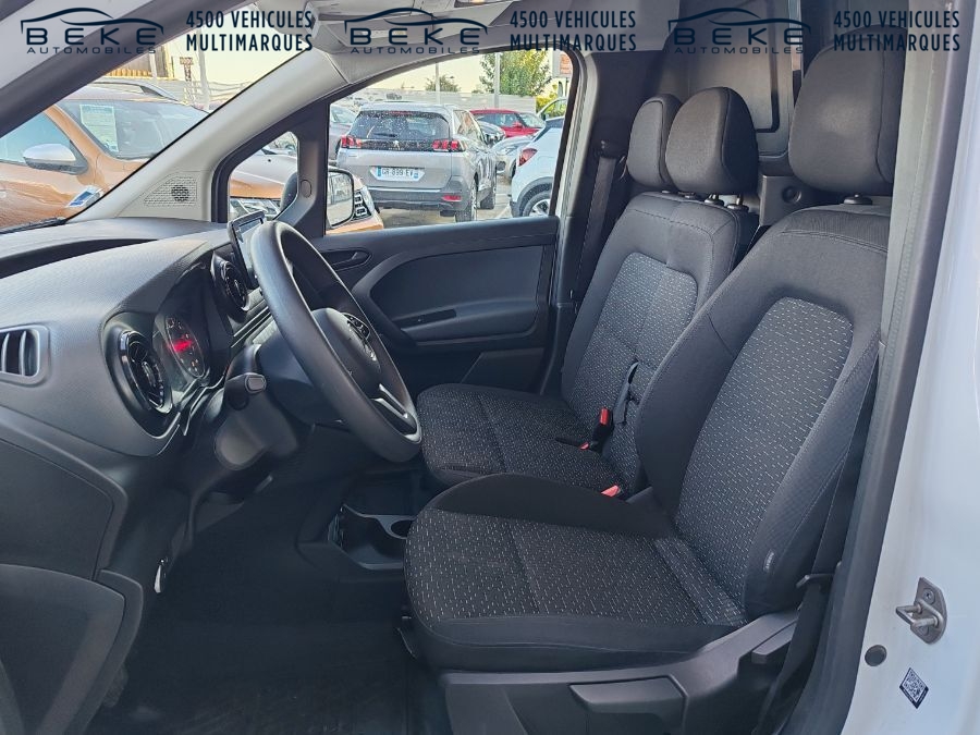MERCEDES-BENZ CITAN 18325€ HT - 1.3 113 PRO 130CH BVA 3 places