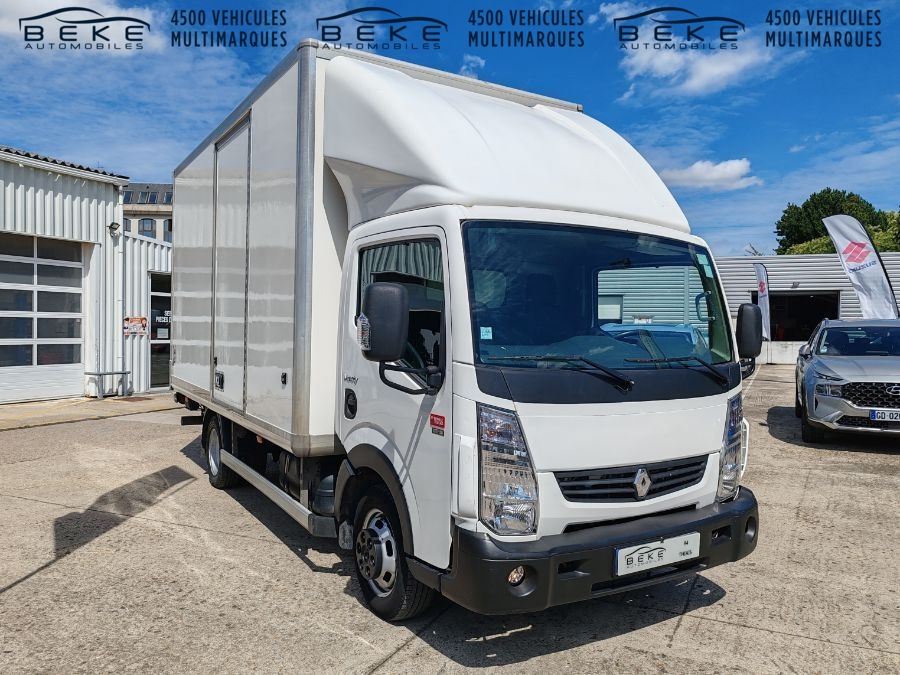 RENAULT MAXITY 18750€ HT - 3.0 dci 130ch caisse 20m3 hayon