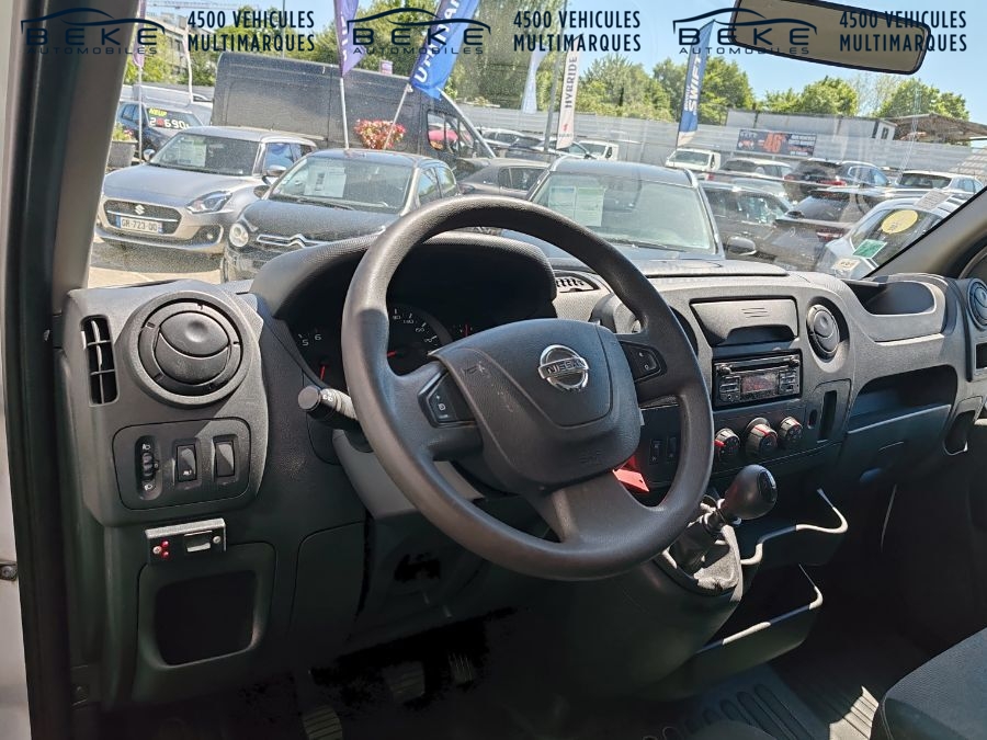 NISSAN NV400 20400 €HT - 2.3 DCI 145 Caisse 20m3 hayon
