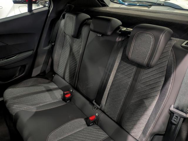 Peugeot 2008 - Hybrid 145 e-DCS6 Allure