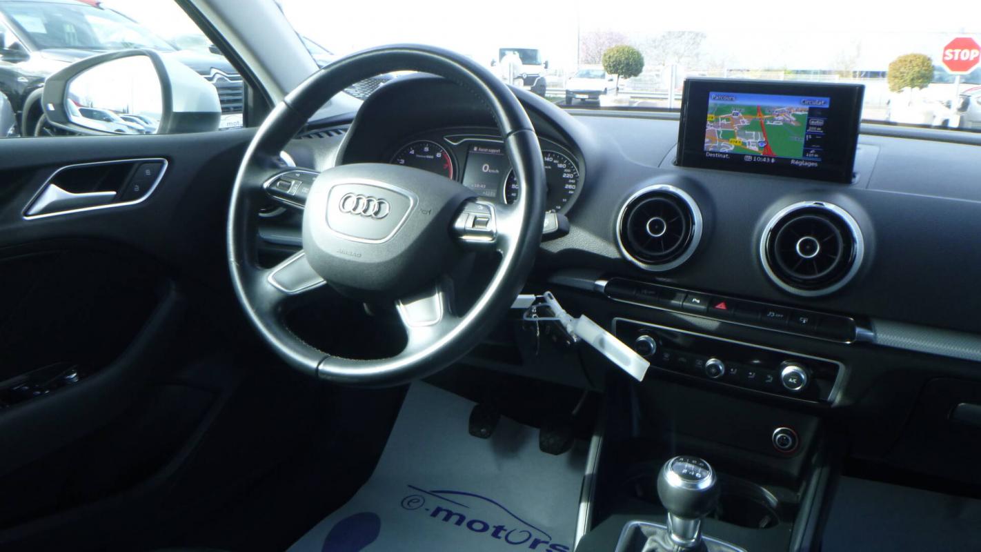 Audi Q3 - 2.0 TDI Ultra 150 ch - Ambiente