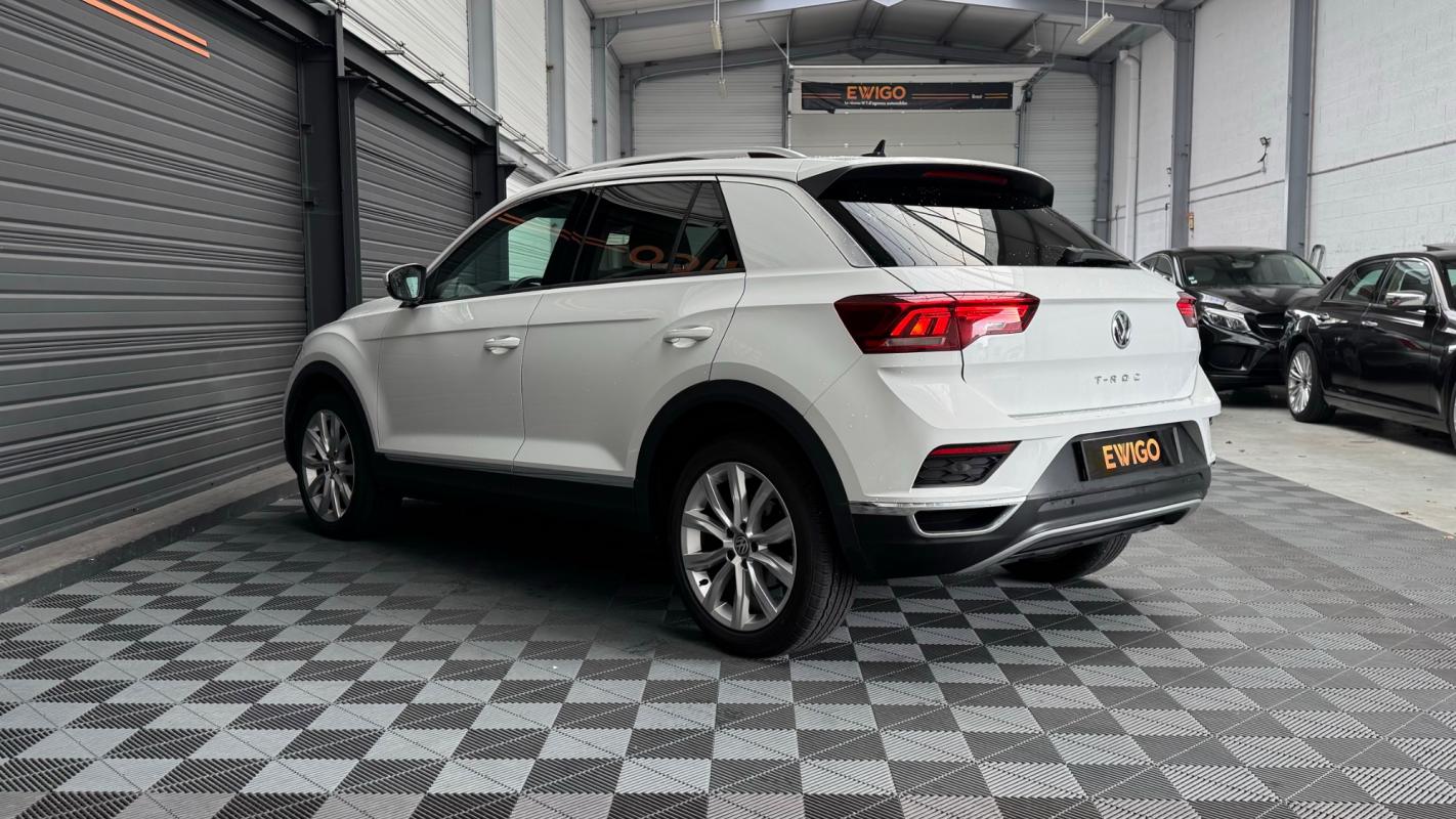 Volkswagen T-Roc - 1.5 TSI 150 CARAT EXCLUSIVE DSG7 - TOIT PANO / CUIR CHAUFFANT LED