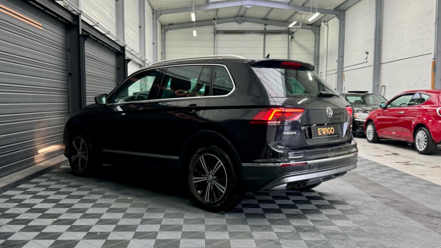 Volkswagen Tiguan - 2.0 TDI 150 BLUEMOTION CARAT 4MOTION DSG BVA
