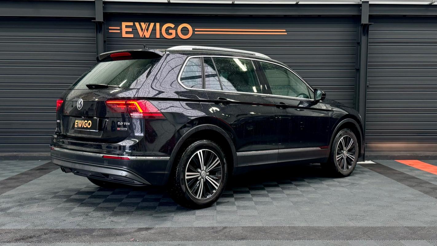 Volkswagen Tiguan - 2.0 TDI 150 BLUEMOTION CARAT 4MOTION DSG BVA