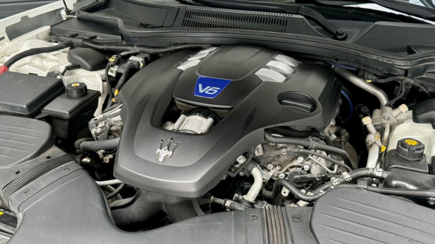 Maserati Ghibli - 3.0 V6 410 S Q4 TOIT OUVRANT/CARBONE/JANTES 21'