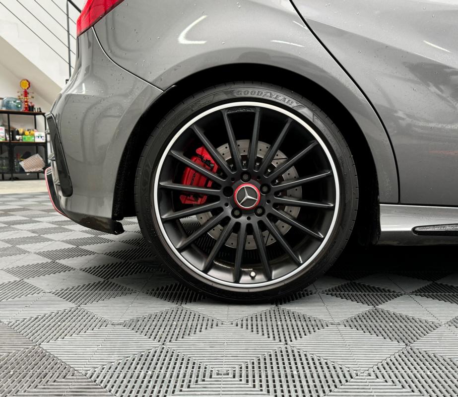 Mercedes Classe A - A45 AMG SPEEDSHIFT-DCT PACK AERO TOIT OUVRANT/SIEGES ELEC CHAUFFANTS/CAMERA/KEYLESS