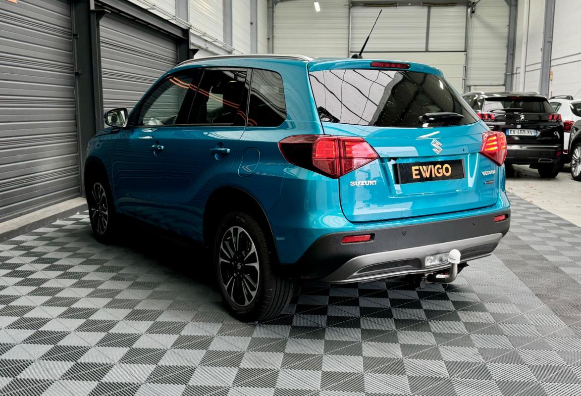 Suzuki Vitara - 1.5 DUALJET 102 FULL-HYBRID STYLE ATTELAGE TOIT OUVRANT/ACC/SIEGES CHAUFFANTS/CAMERA