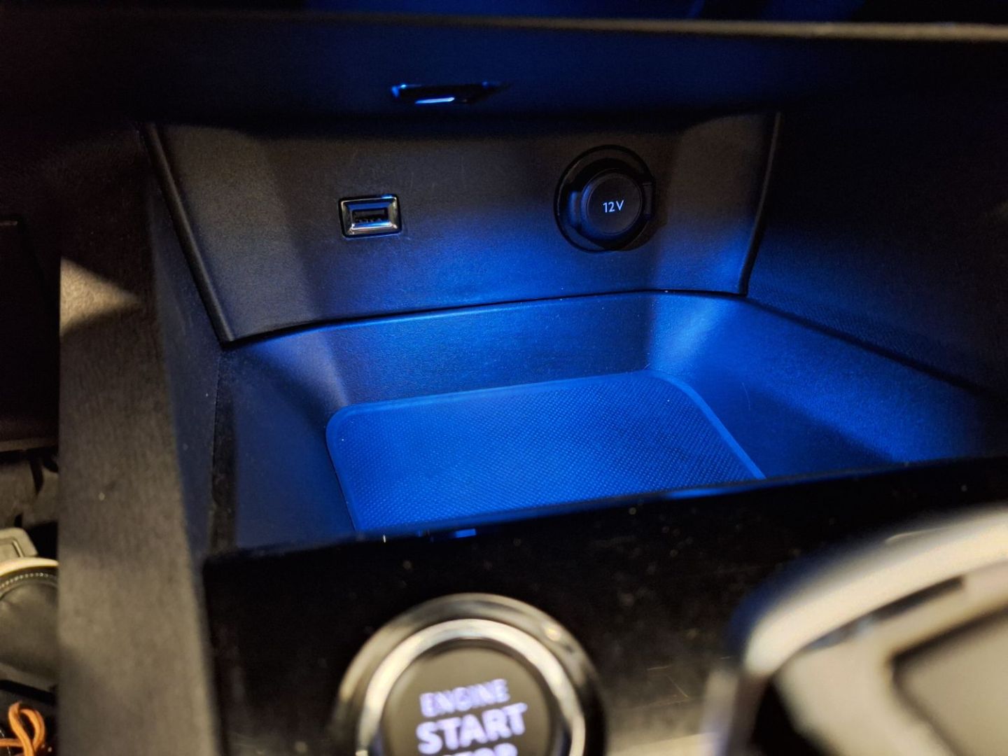 PEUGEOT 3008 - Active Pack 1.5 HDi 130CV EAT8