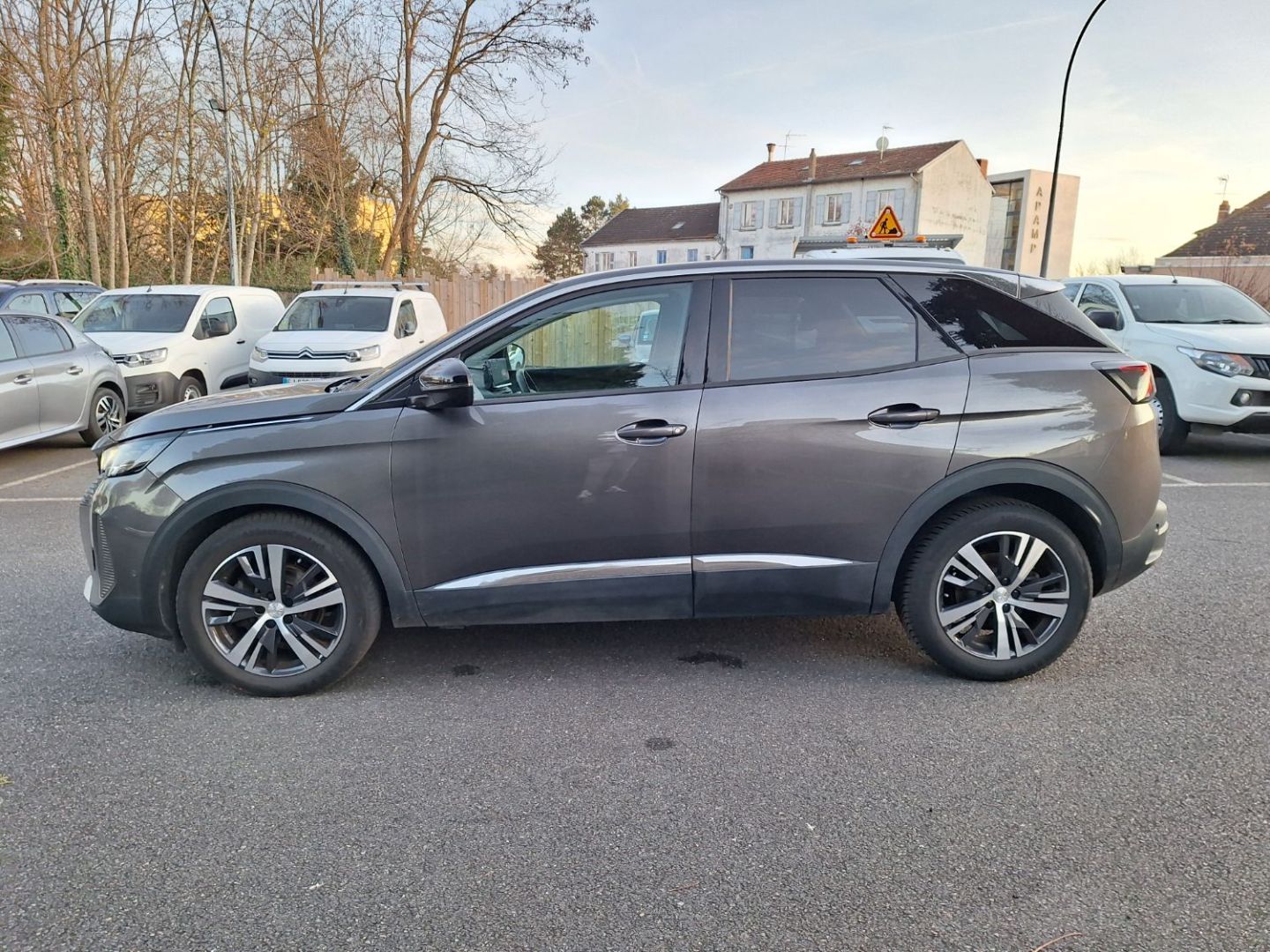 PEUGEOT 3008 - 1.5 BLUEHDI 130 EAT8 allure