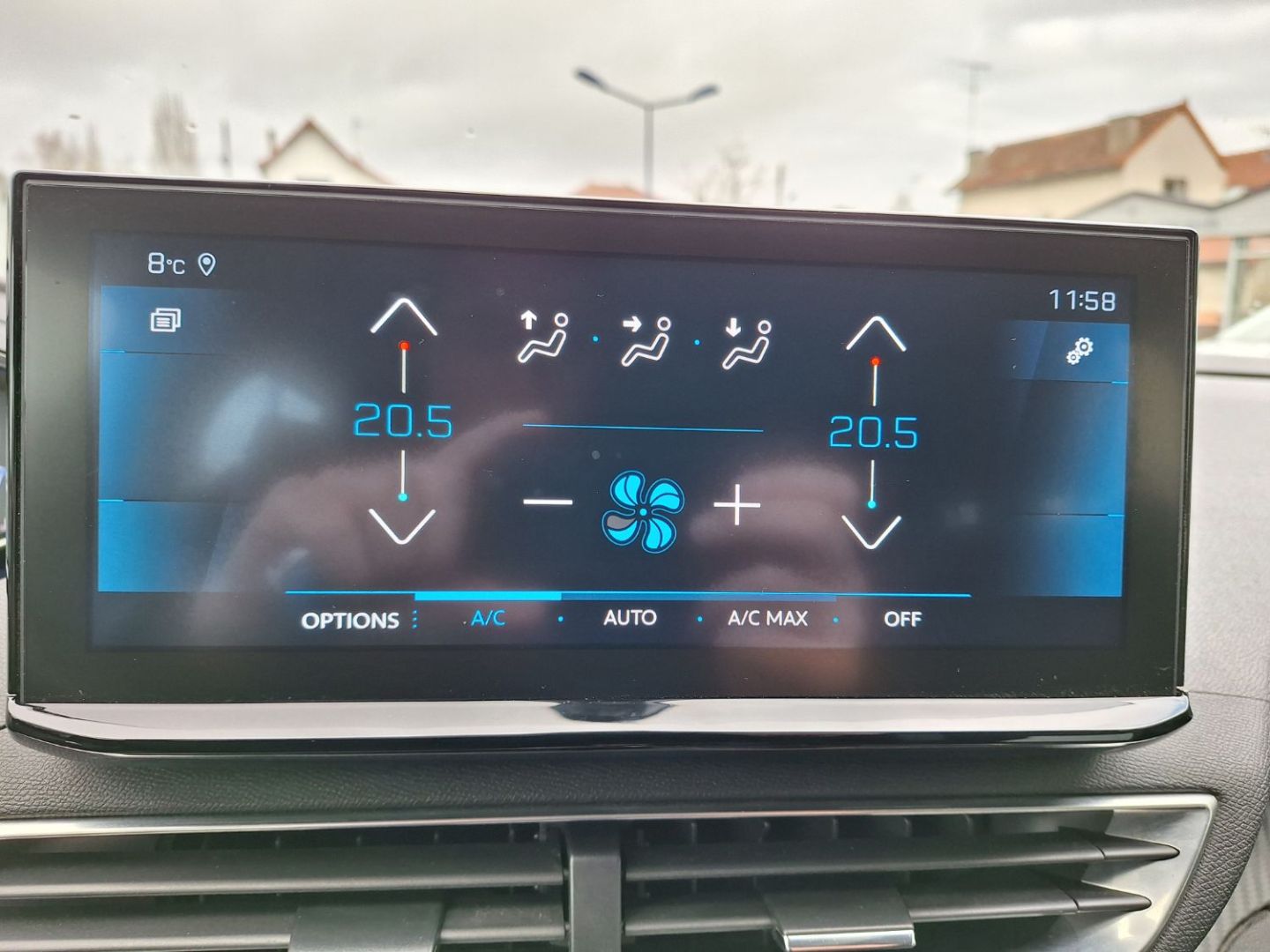 PEUGEOT 3008 - 1.5 BlueHDi 130chEAT8 Business +