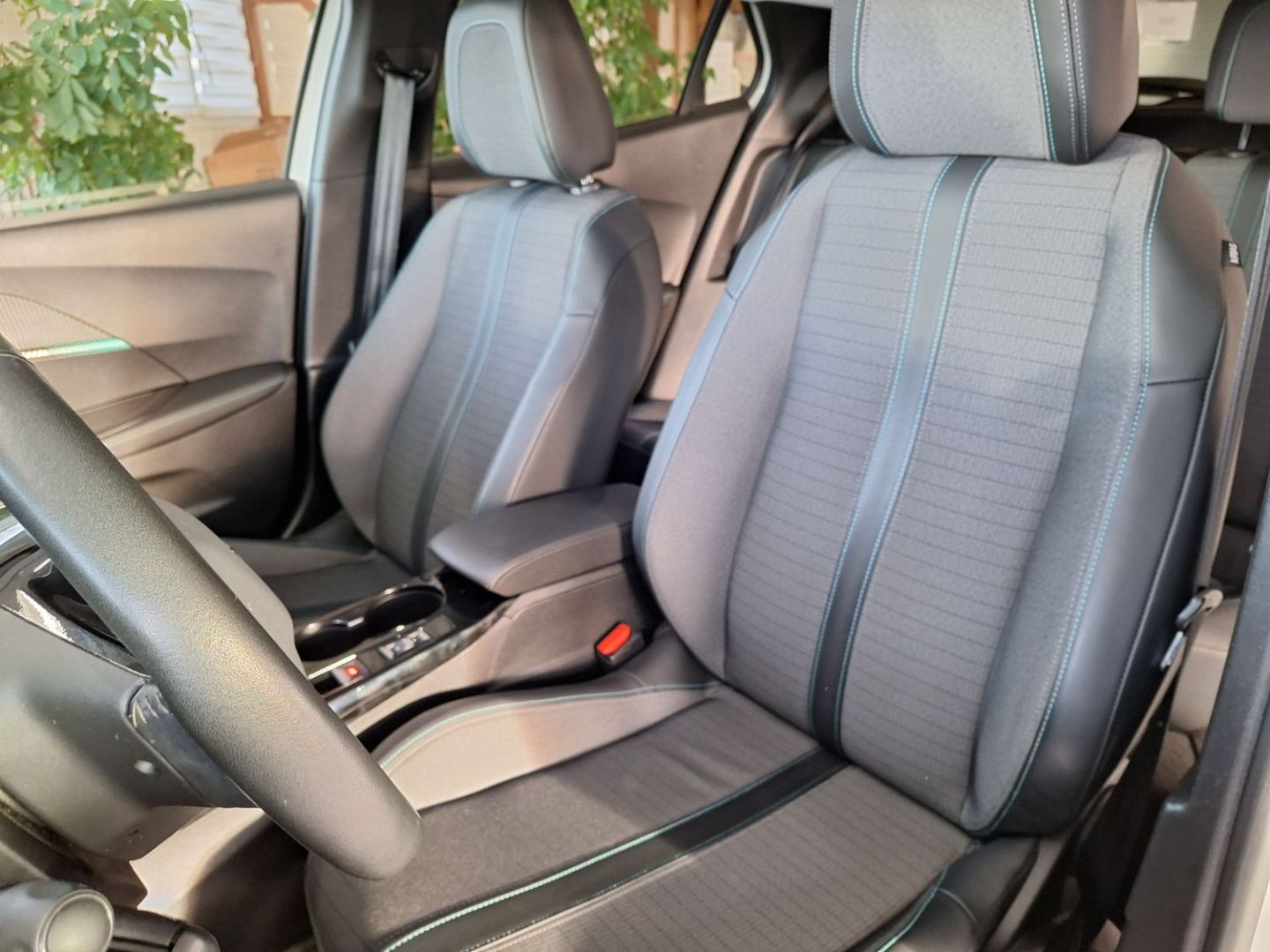 PEUGEOT 2008 - Allure Pack 1.5 HDi 110CV BVM6