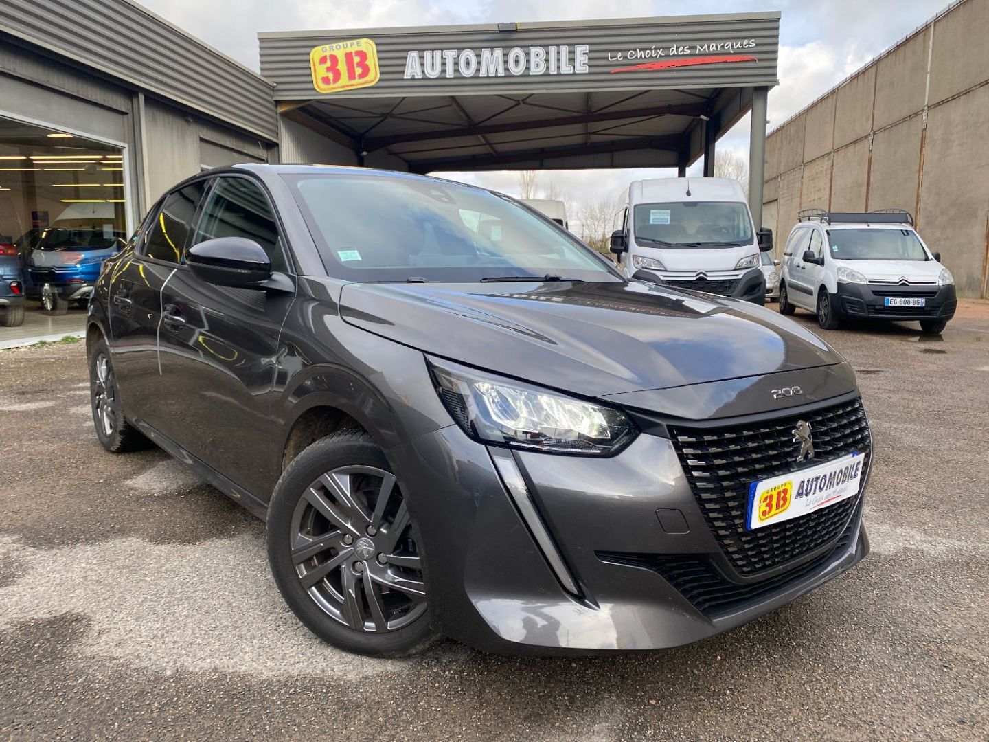 PEUGEOT 208 II Phase 1 - 1.2 injection 100CV STYLE EAT.8 s&s EURO.6