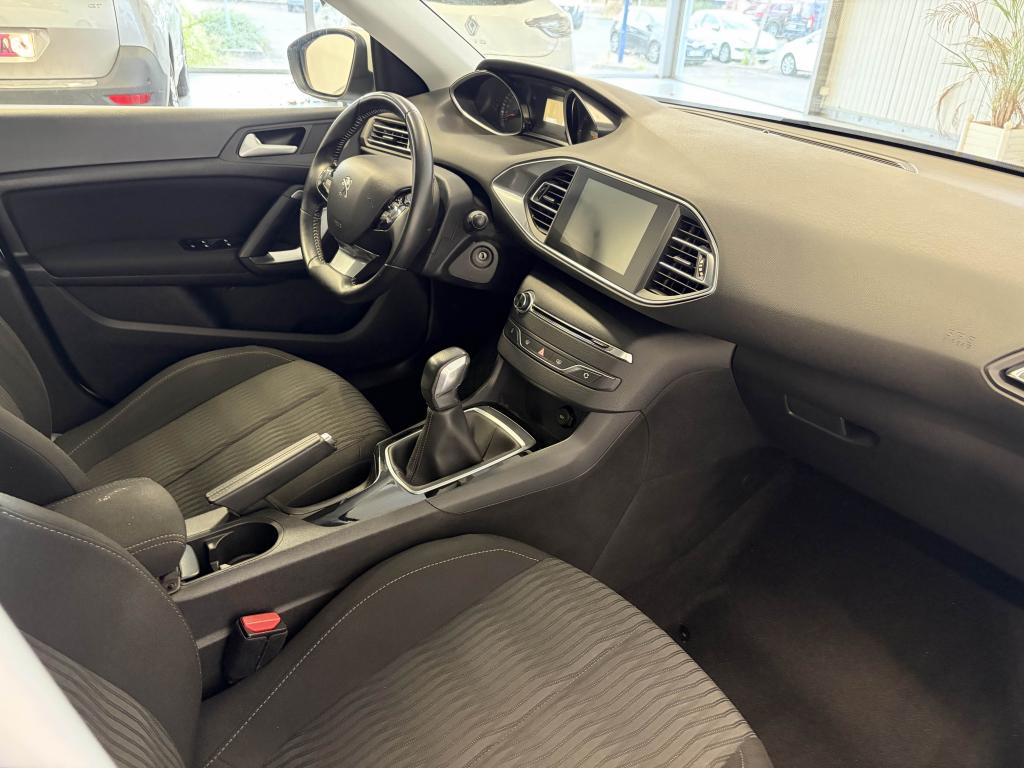 PEUGEOT 308 II PHASE 1 - Active pack 1.2 110CV