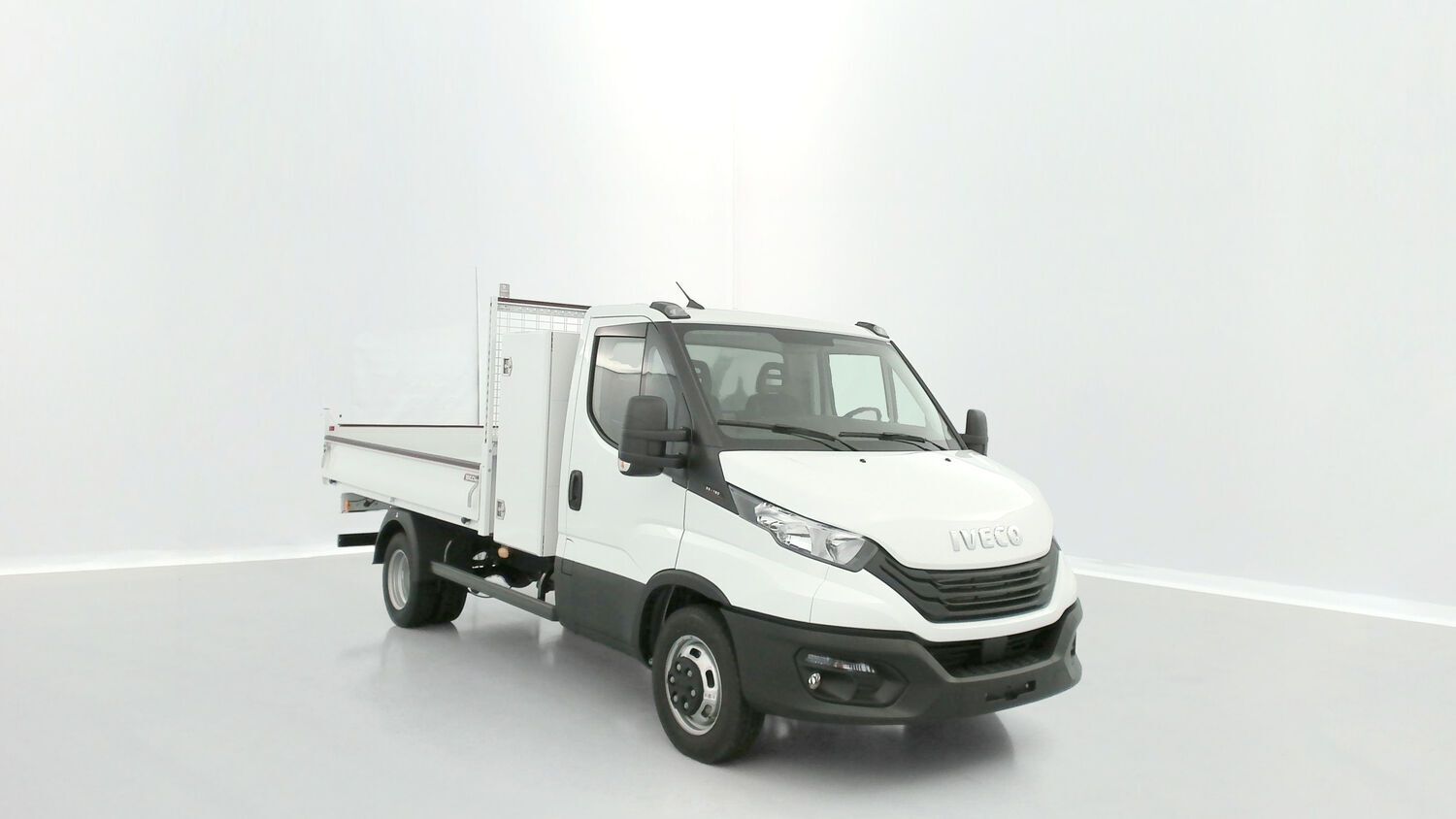 IVECO DAILY - III 35C18H 3750 3.0 180CH BENNE + COFFRE JPM (2024)