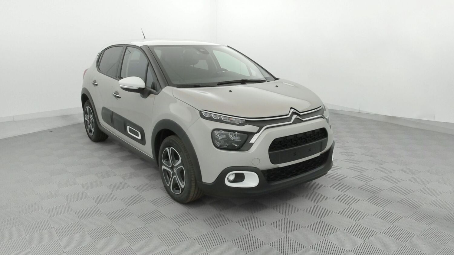 CITROEN C3 III 1.2 PureTech 110ch Shine