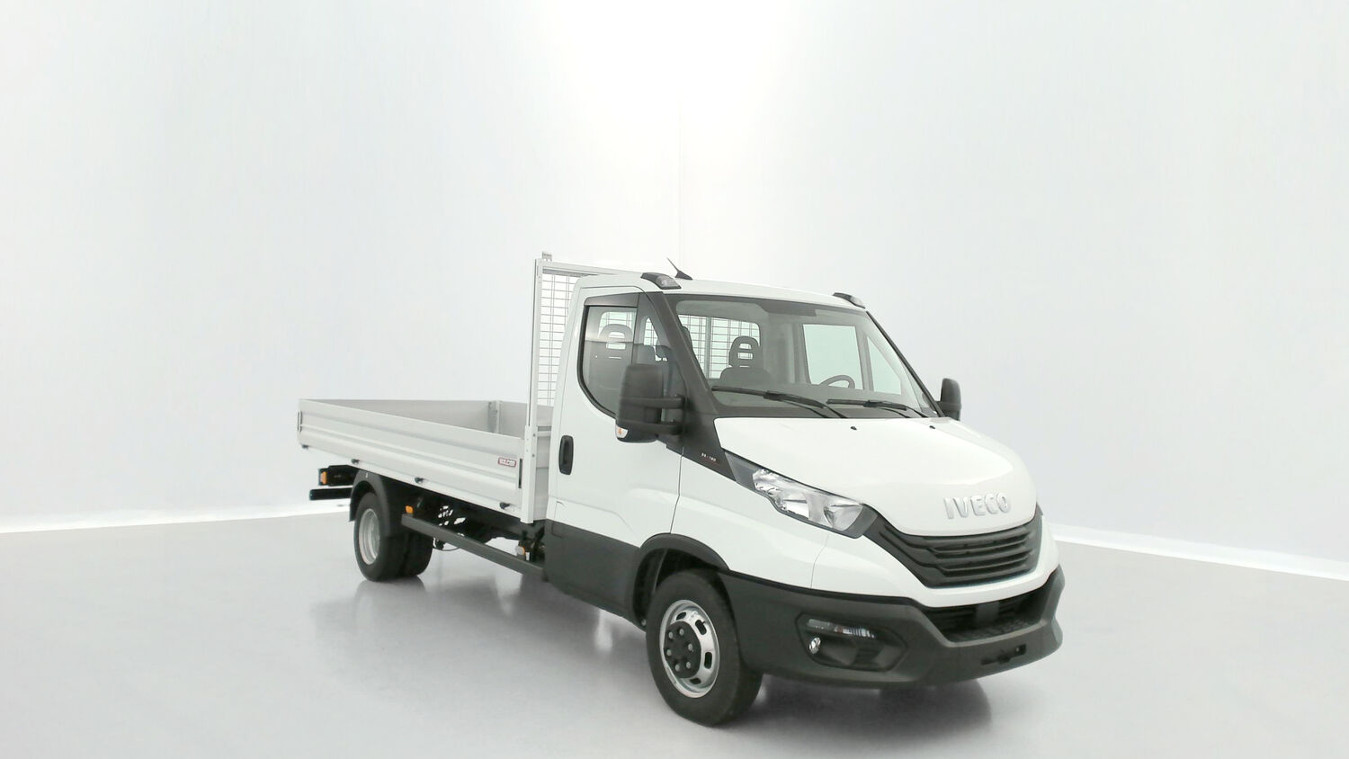 IVECO DAILY - III 35C16H 4100 3.0 160CH PLATEAU RIDELLES JPM (2024)