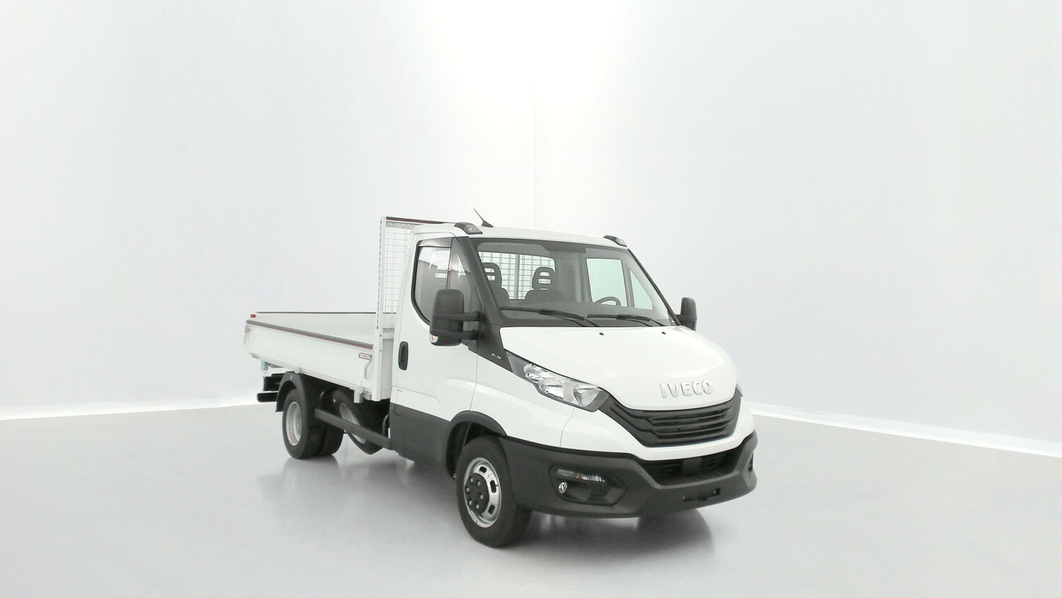 IVECO DAILY - III 35C16H 3.0 3450 160CH TRI-BENNE JPM (2024)