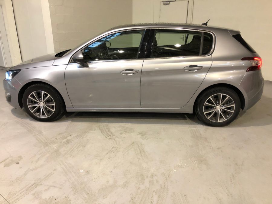 PEUGEOT 308 PHASE 2 - 1.6 BlueHDi STYLE 120ch BVM6