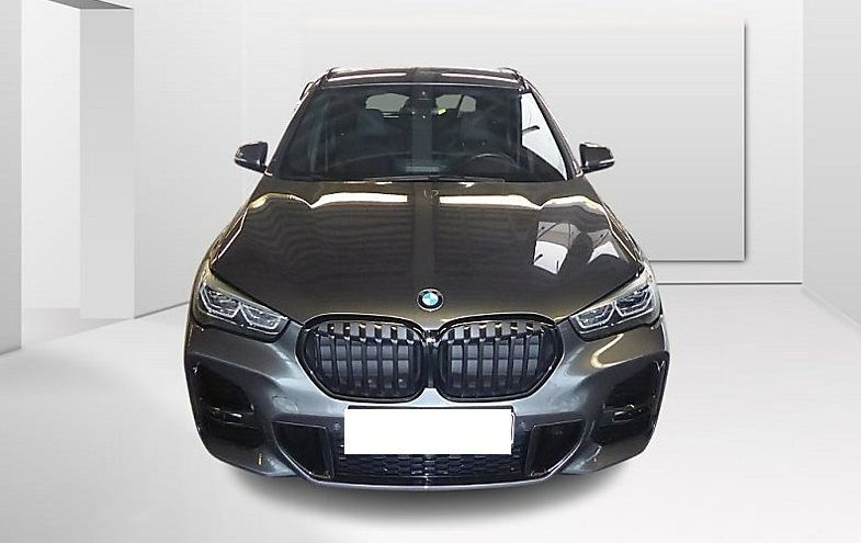 Grille de calandre SHADOWLINE noir brillant pour BMW X1 U11
