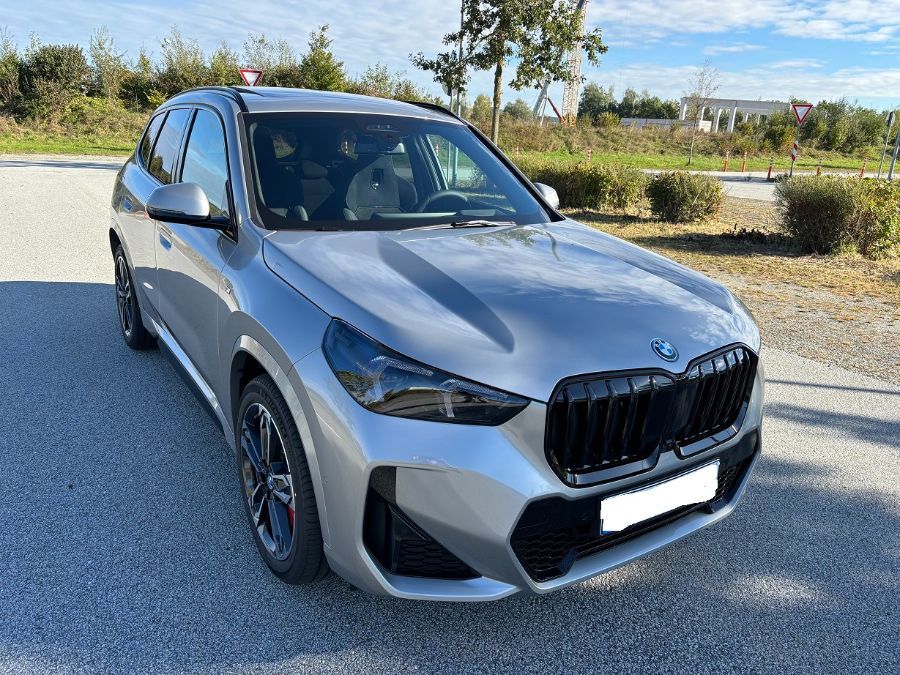 BMW X1 U11 - X1 XDRIVE 30 E 326 CH BVA7 M SPORT PRO (2024)