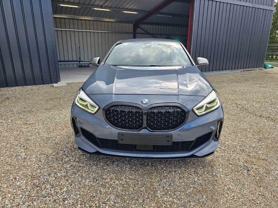 BMW SERIE 1 F40 5 PORTES - M 135 i xDrive 306 ch BVA8 M Performance