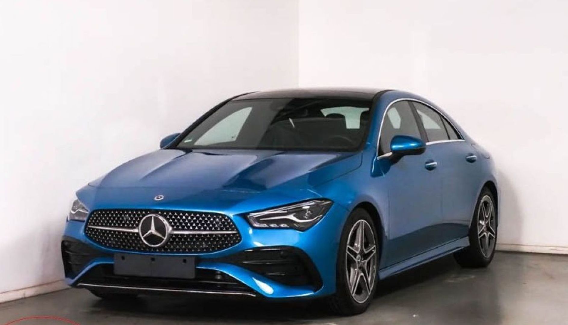 MERCEDES-BENZ CLASSE CLA - 220 BVA8 4MATIC AMG LINE PREMIUM (2023)