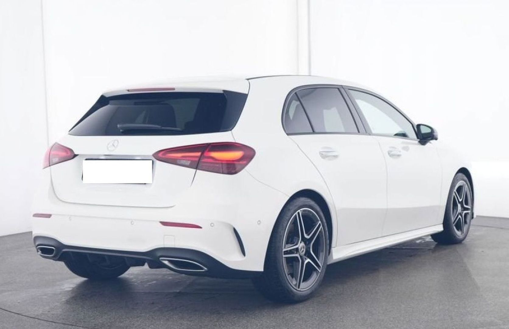 MERCEDES-BENZ CLASSE A - 220d BVA8 AMG LINE