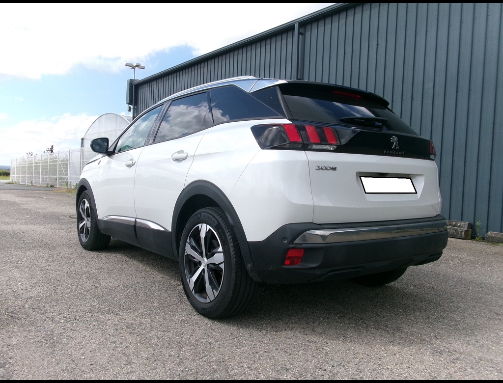 Peugeot 3008 - BHDI 130 CROSSWAY EAT8