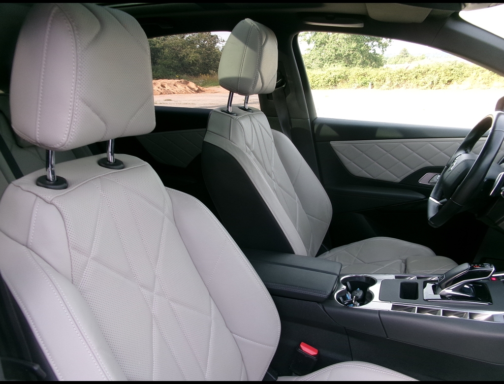 DS DS 7 Crossback - BHDI 180 GRAND CHIC EAT8