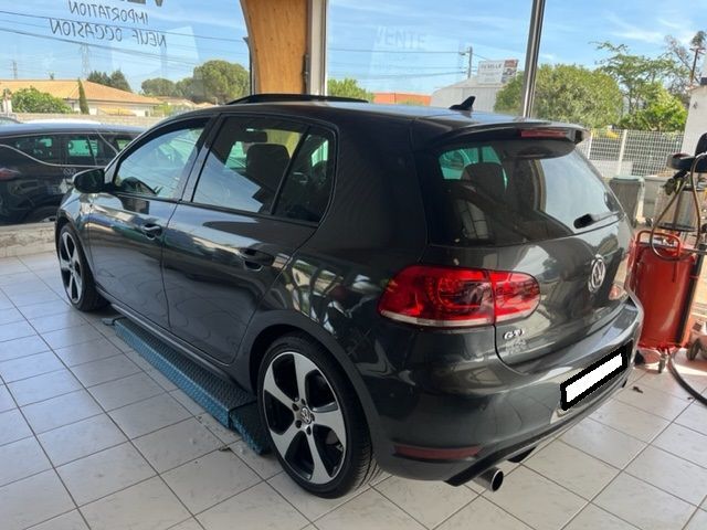 VOLKSWAGEN GOLF GTI 5 PORTES - 2.0 GTi 210 CV DSG