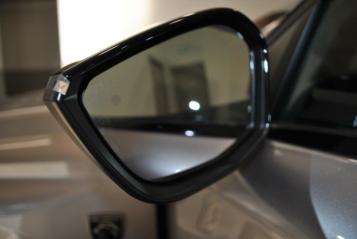 Peugeot 308 - III 1.2 PURETECH 130 EAT8 GT