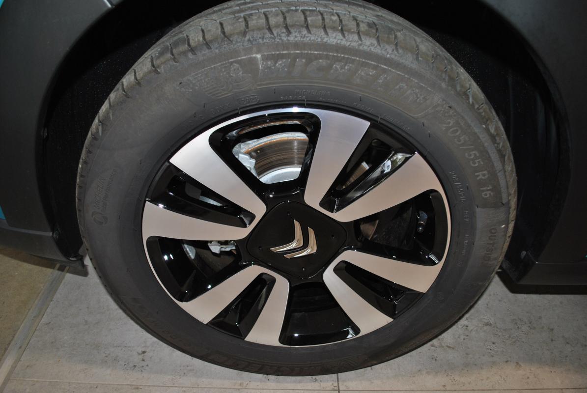 Citroën C3 - III (2) 1.2 PURETECH 83 SHINE