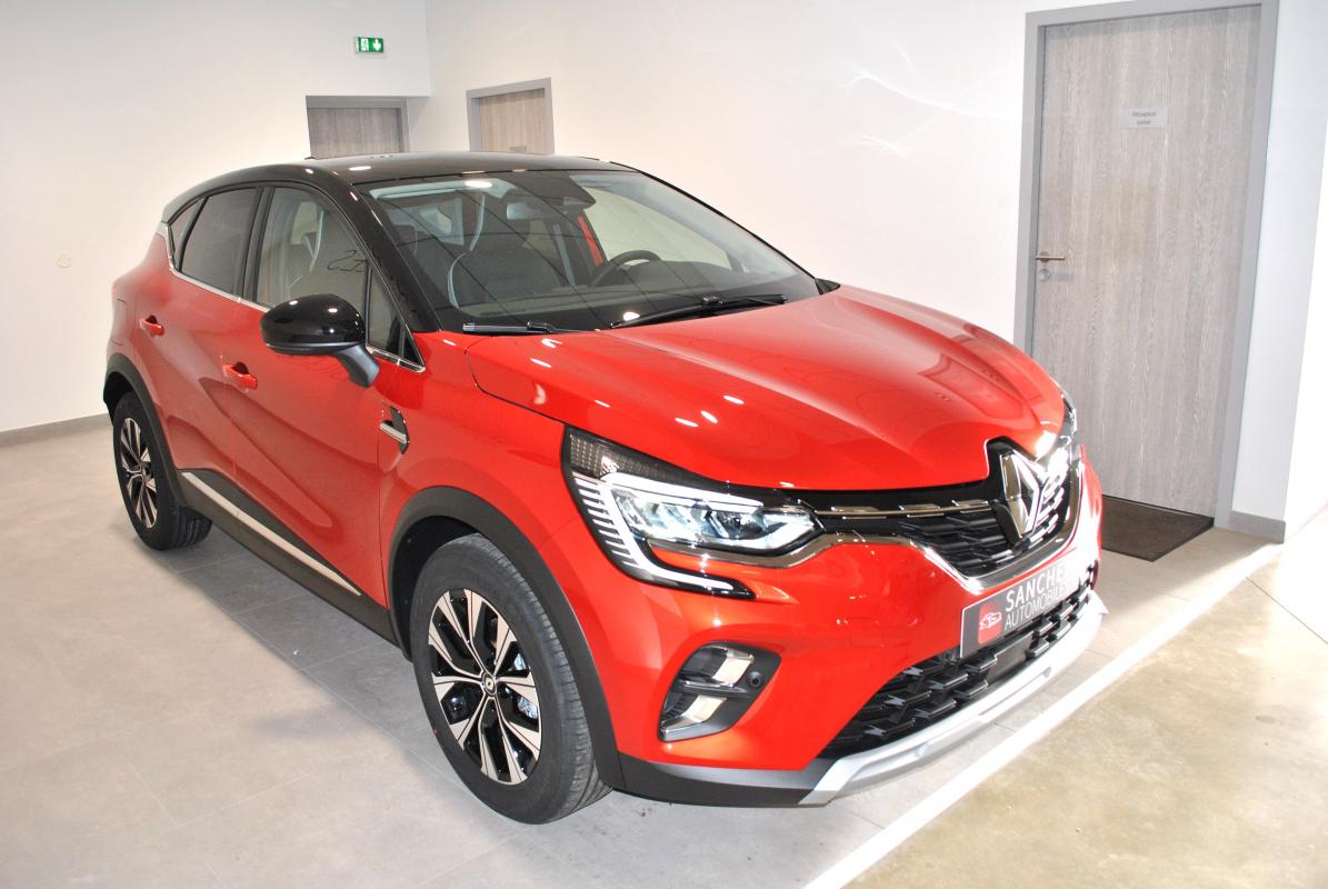 Renault Captur - II 1.3 HYBRID 140 EDC TECHNO