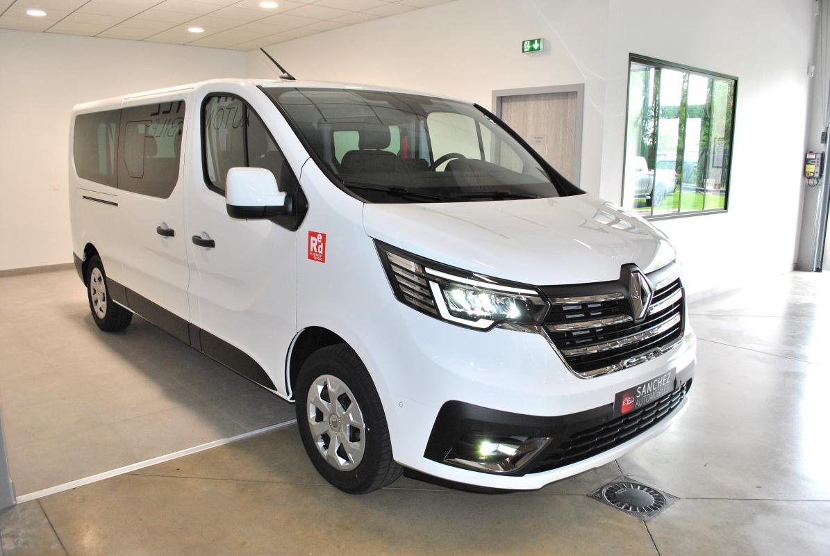 Renault Trafic - III (2) COMBI L2 2.0 DCI 150 9PL RED
