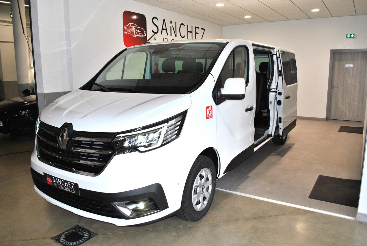 Renault Trafic - III (2) COMBI L2 2.0 DCI 150 9PL RED