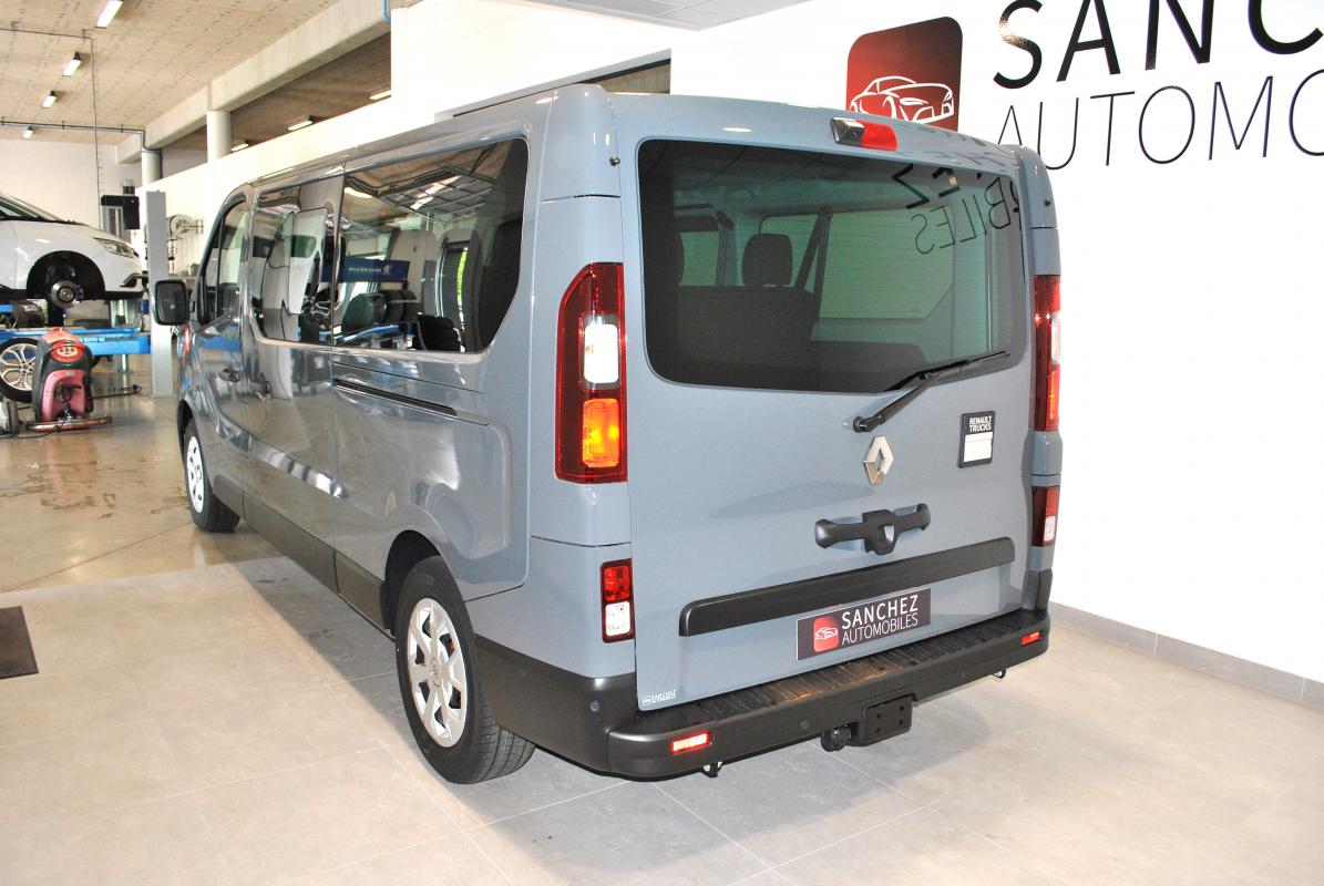 Renault Trafic - III (2) COMBI L2 2.0 DCI 150 9PL RED