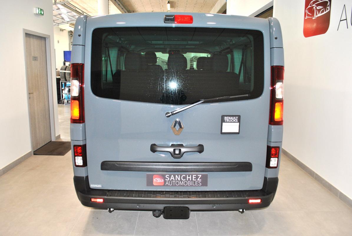 Renault Trafic - III (2) COMBI L2 2.0 DCI 150 9PL RED