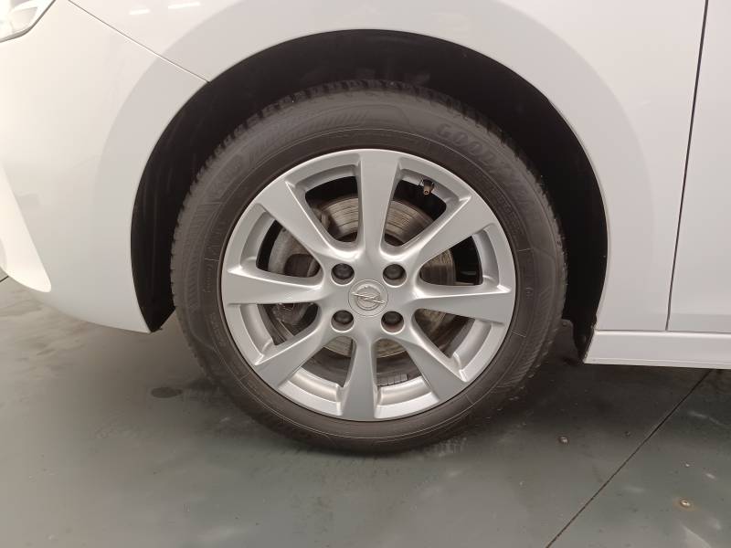 Opel Corsa - 1.2 Turbo 100 ch BVM6 Edition