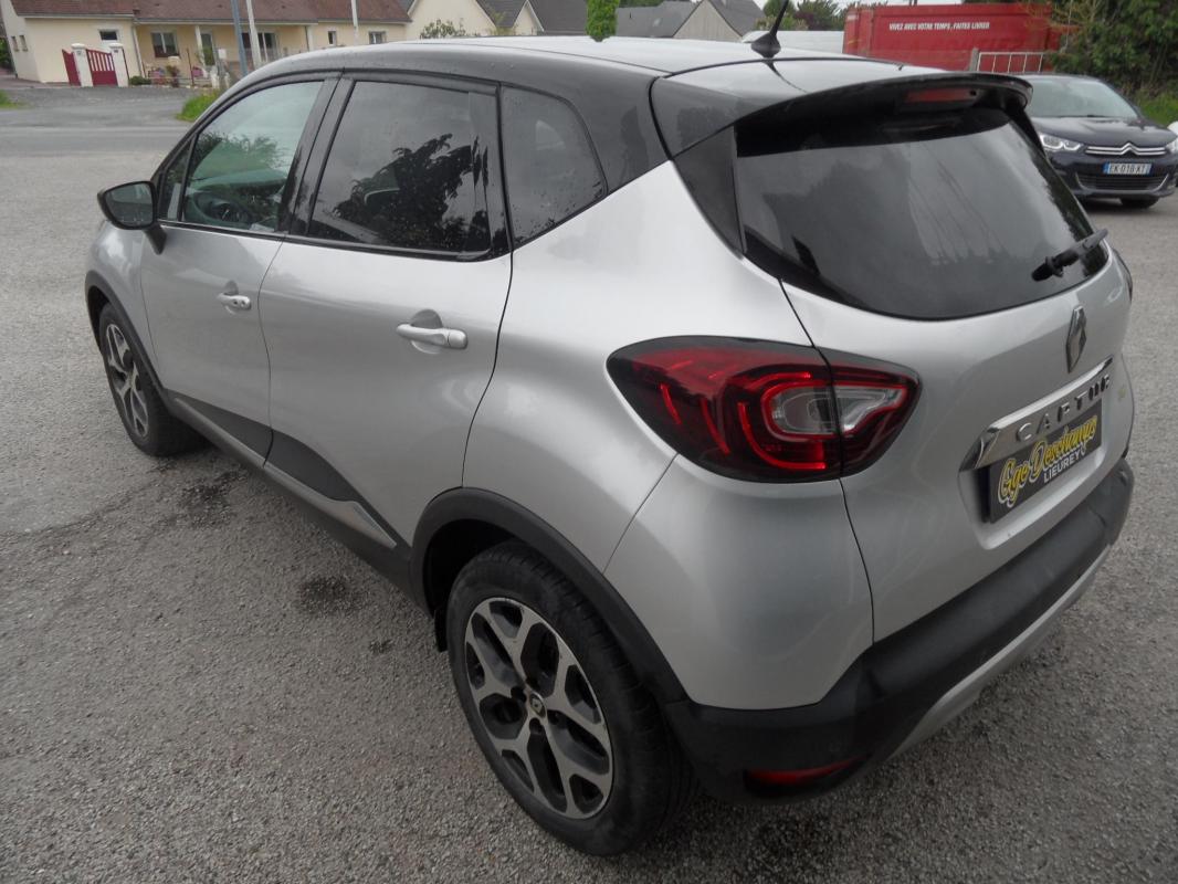 Renault Captur - 