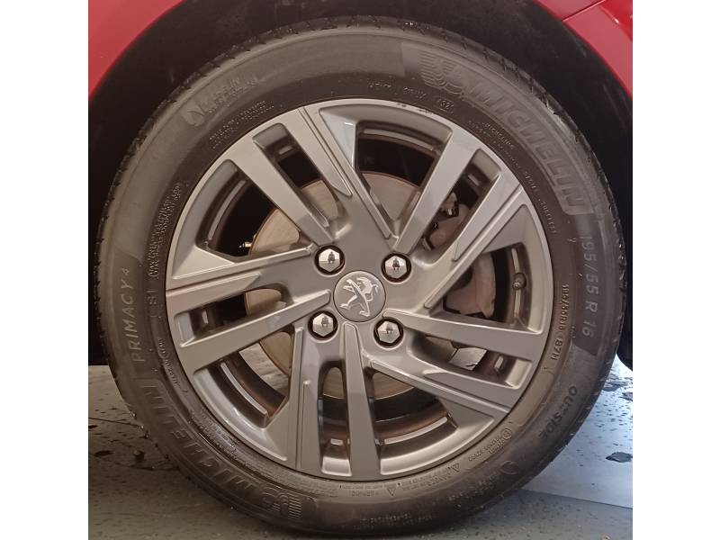 Peugeot 208 - PureTech 100 S&S EAT8 Style
