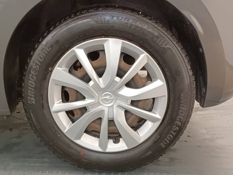 Opel Corsa - 1.2 75 ch BVM5 Edition