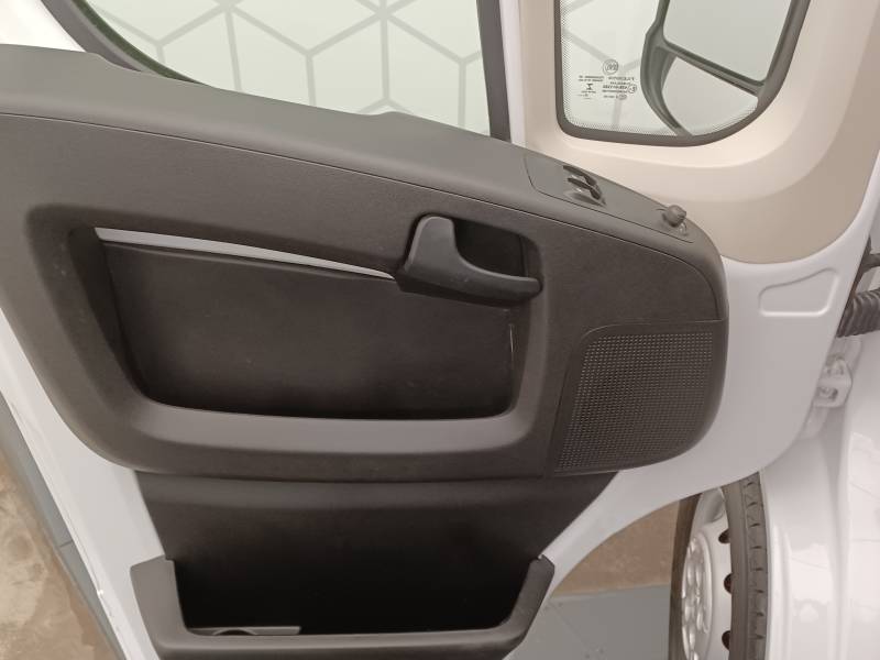 Opel Movano - (30) PLR P3500 L3H1 135 CH BITURBO