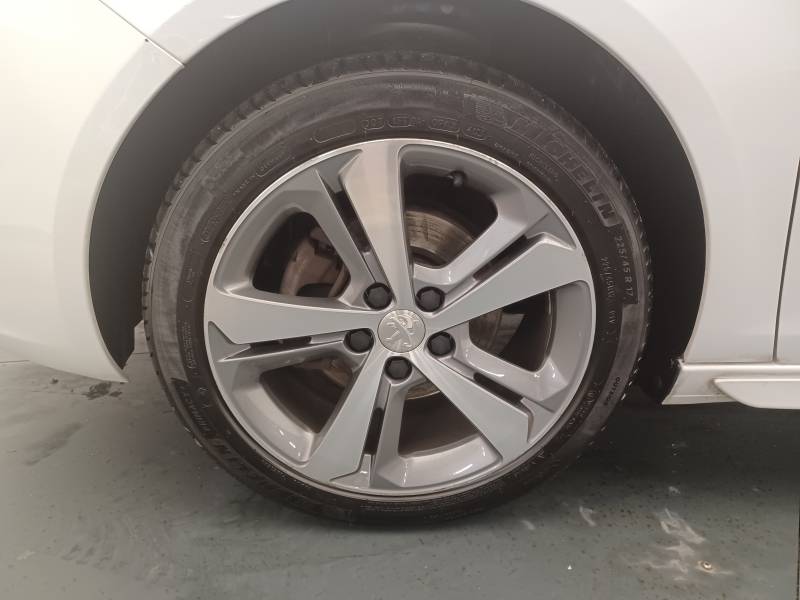 Peugeot 308 - 1.2 PureTech 130ch S&S BVM6 GT Line