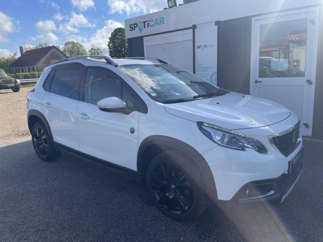 Peugeot 2008 1.2 Essence 110 S&amp;S Crossway