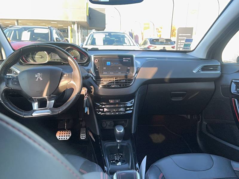 Peugeot 2008 - 1.2 PureTech 110ch S&S EAT6 GT Line