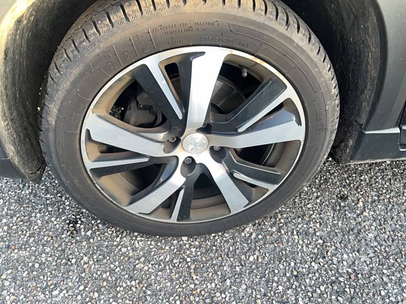 Peugeot 2008 - 1.2 PureTech 110ch S&S EAT6 GT Line