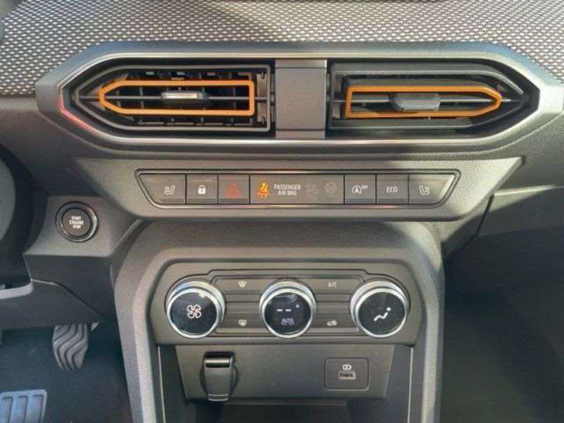 Dacia Sandero - STEPWAY TCE 90 CONFORT +
