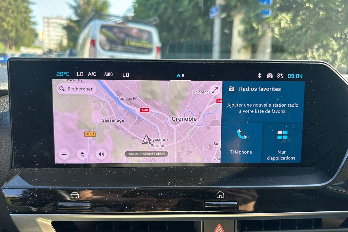 Citroën c4 x - 1.2 130 EAT8 SHINE