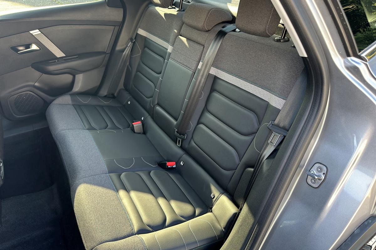 Citroën c4 x - 1.2 130 EAT8 SHINE